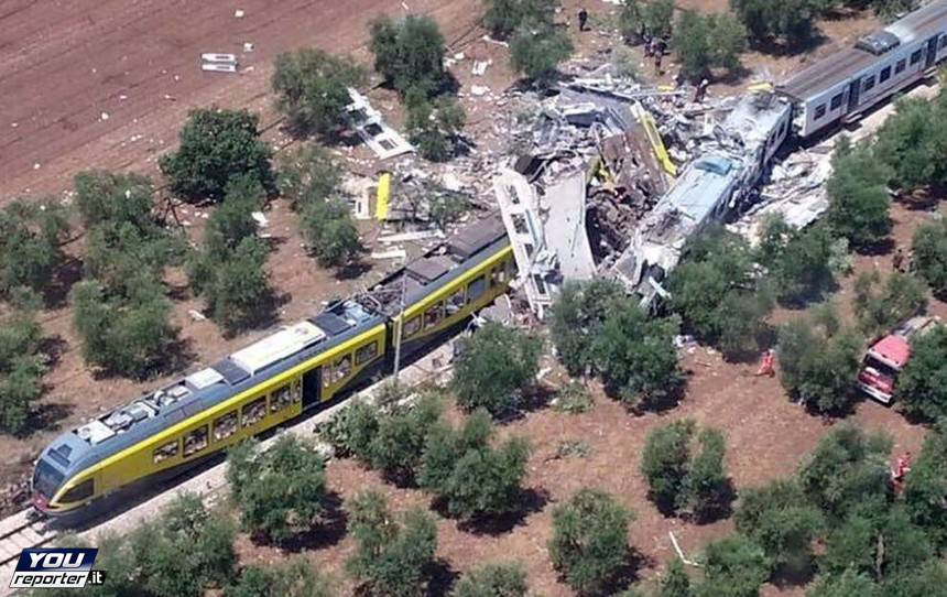 Tragedia In Puglia Scontro Tra Due Treni