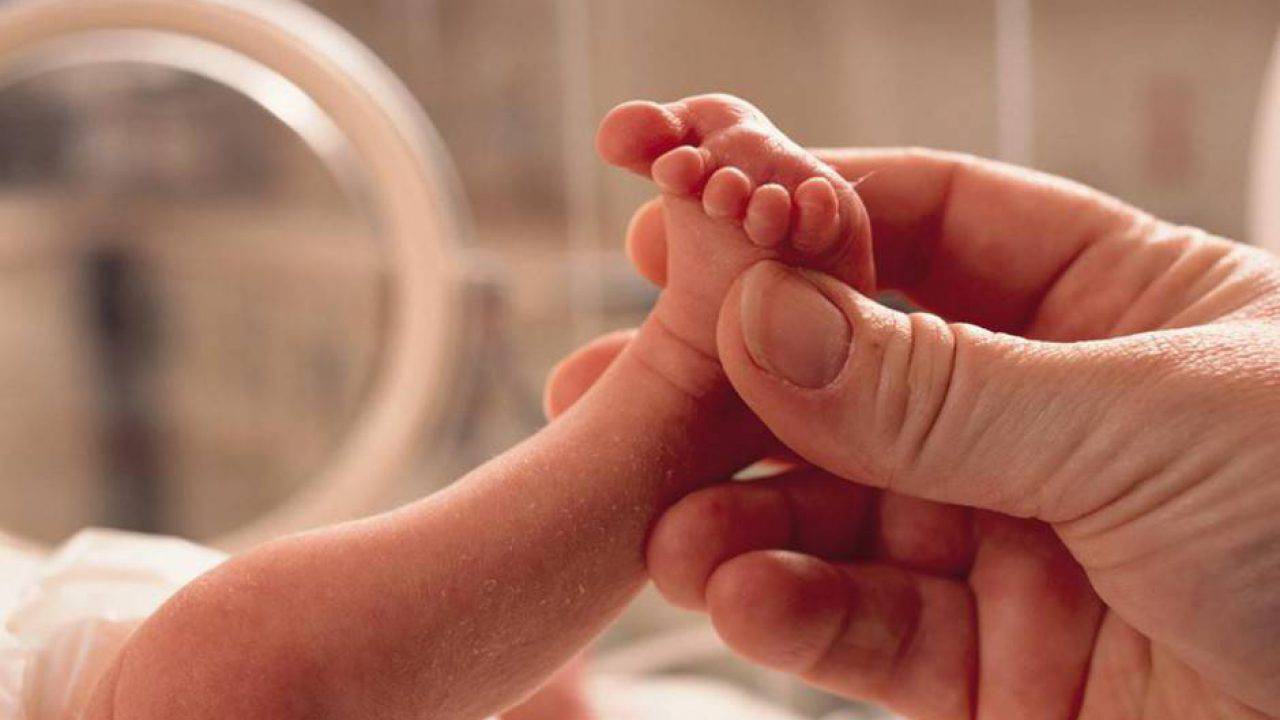 Le Parole Commoventi Di Una Mamma Al Suo Bimbo Prematuro