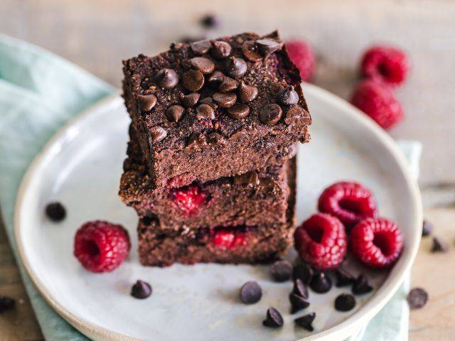 Torta al cioccolato preparazione 5 minuti: poche calorie, sana e prelibata!