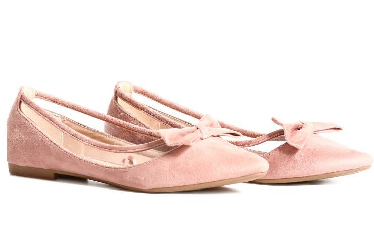 scarpe ballerine rosa con fiocchetto