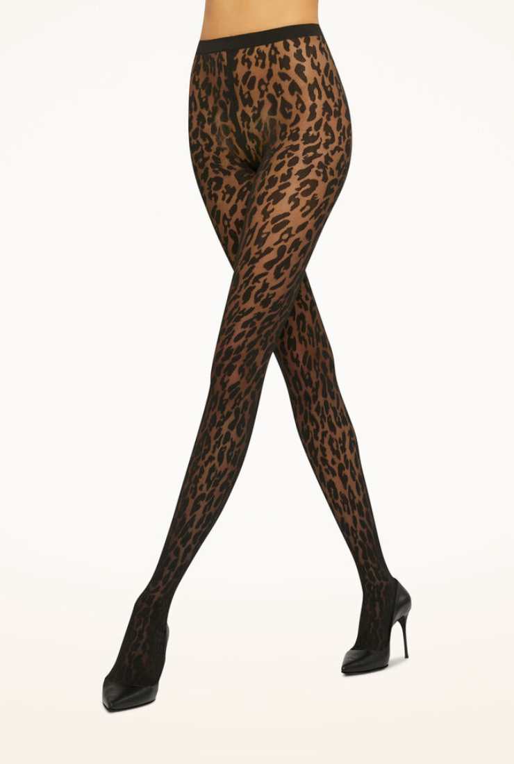 gambe modella collant animalier