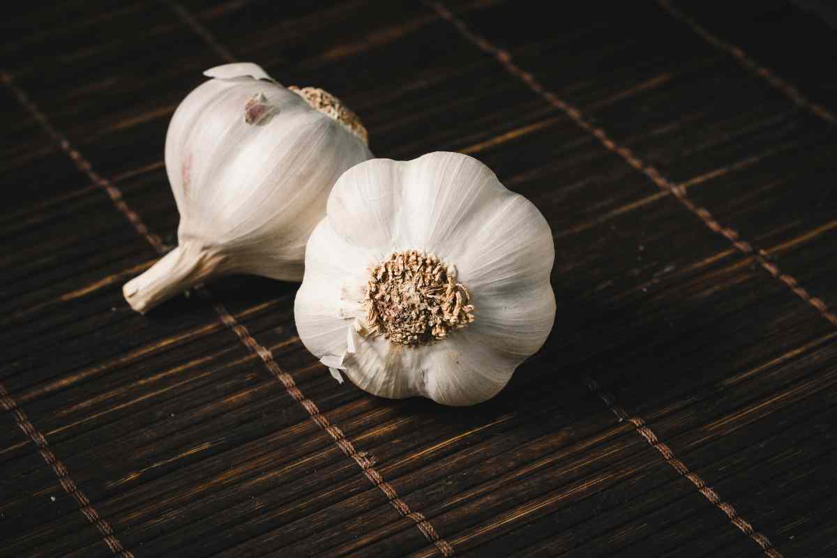 aglio per cura capelli